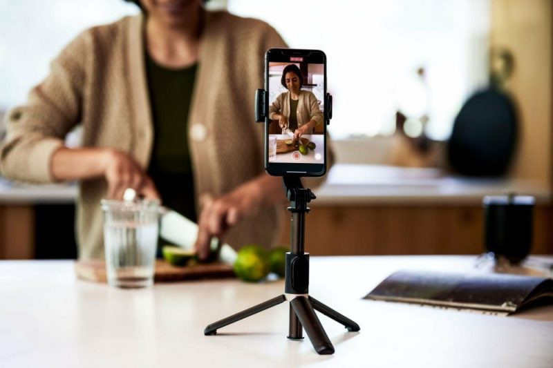 Capture Wireless Selfie Stabilizer Tripod Content Creation