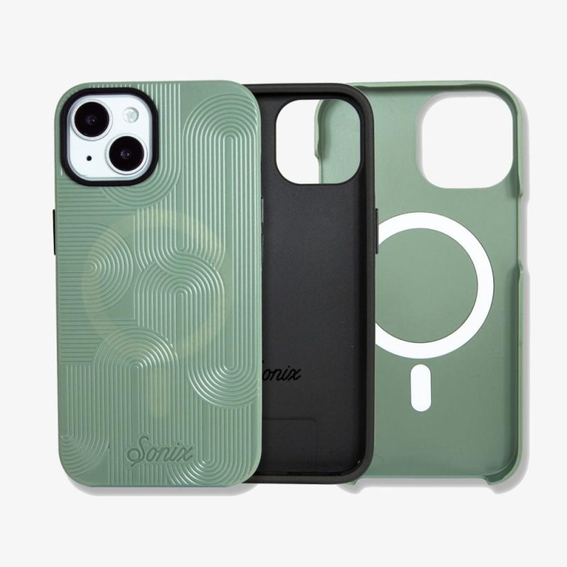 MagSafe iPhone Case Made From Recycled Plastic in Green Eco-Friendly Phone Cases